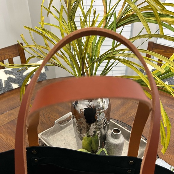 Portland Black Medium Tote Bag with Brown Handles - Picture 4 of 13